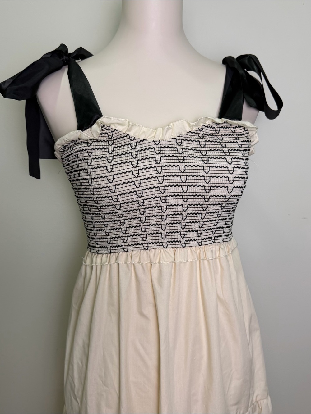 Smocked Bodice Tie-Shoulder Maxi Dress — Cream with Black Details Size Small - Picture 2 of 7